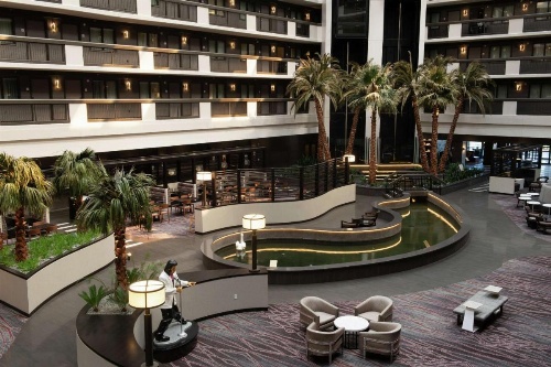 Embassy Suites by Hilton Las Vegas image 9