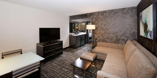 Embassy Suites by Hilton Las Vegas image 28